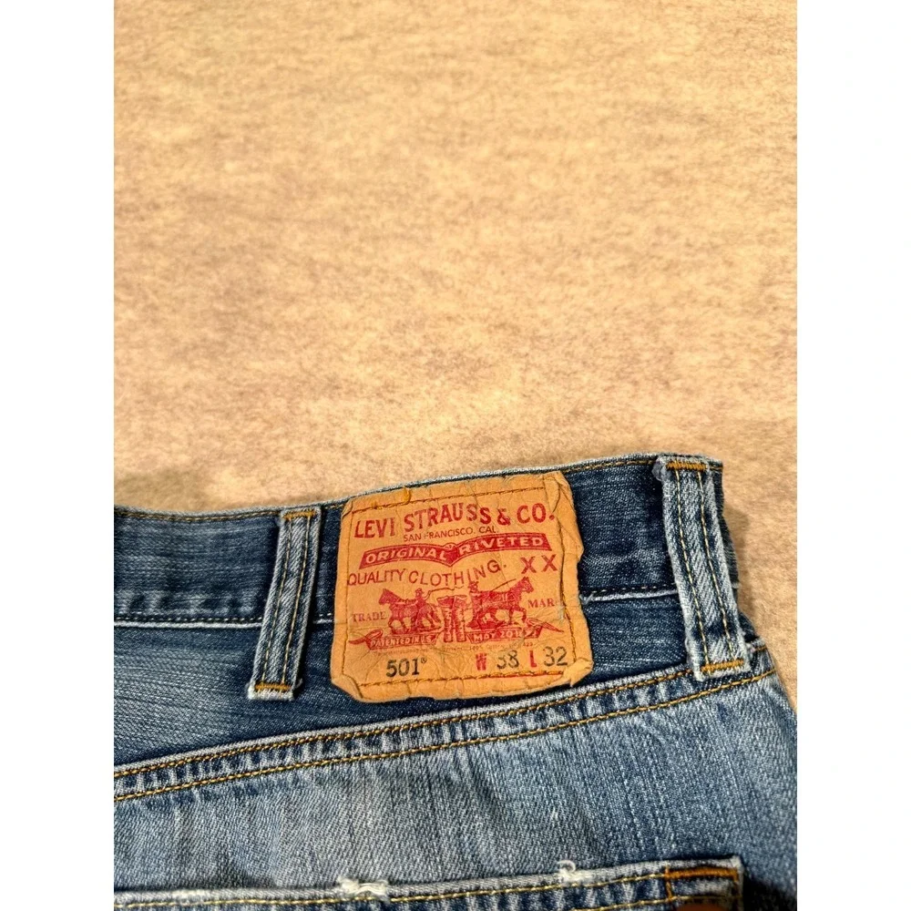 Vintage Levis 501 Original Jeans Men 38x32 Blue Distressed Denim Cotton Straight